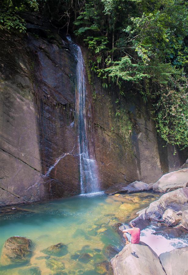 Jungle River Ginigathena Bagian luar foto