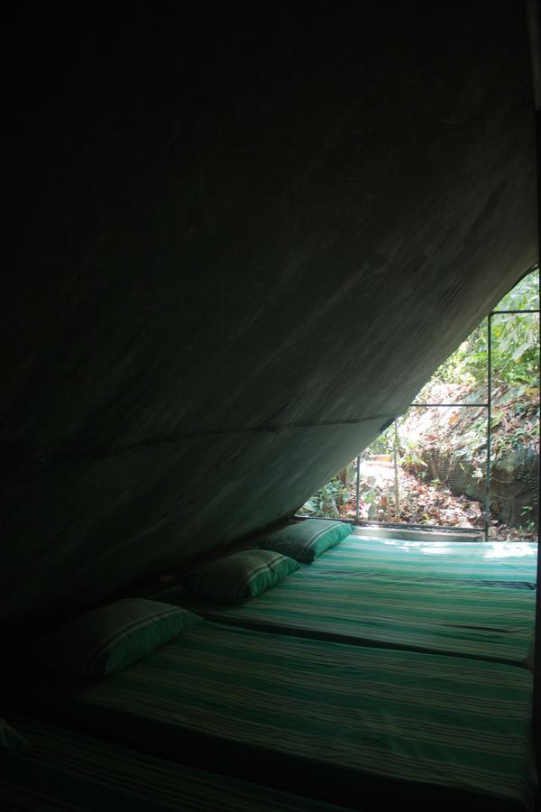 Jungle River Ginigathena Bagian luar foto